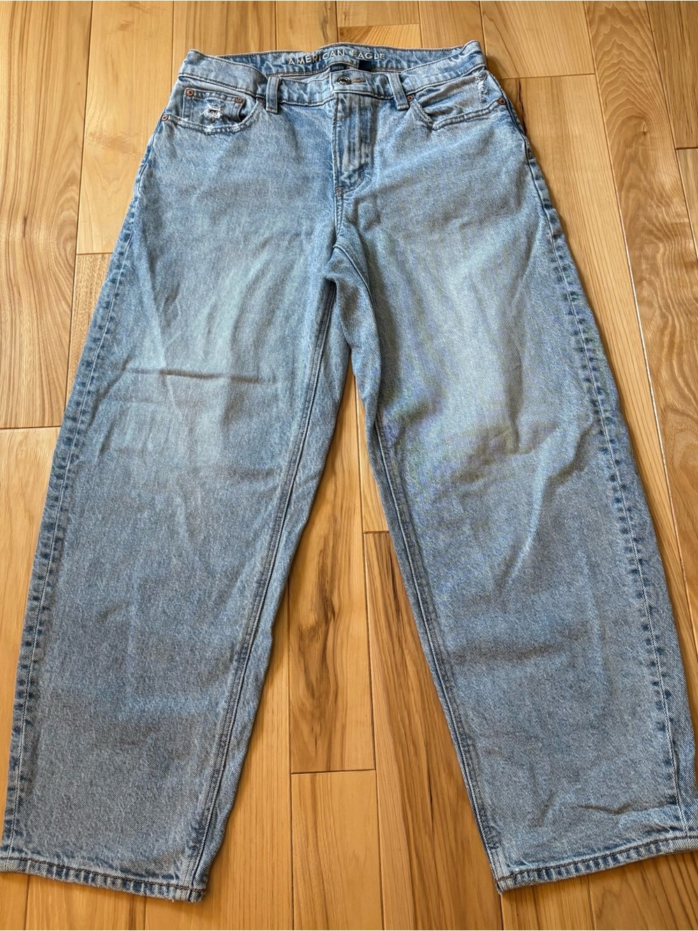 American Eagle Barrel Leg Jeans